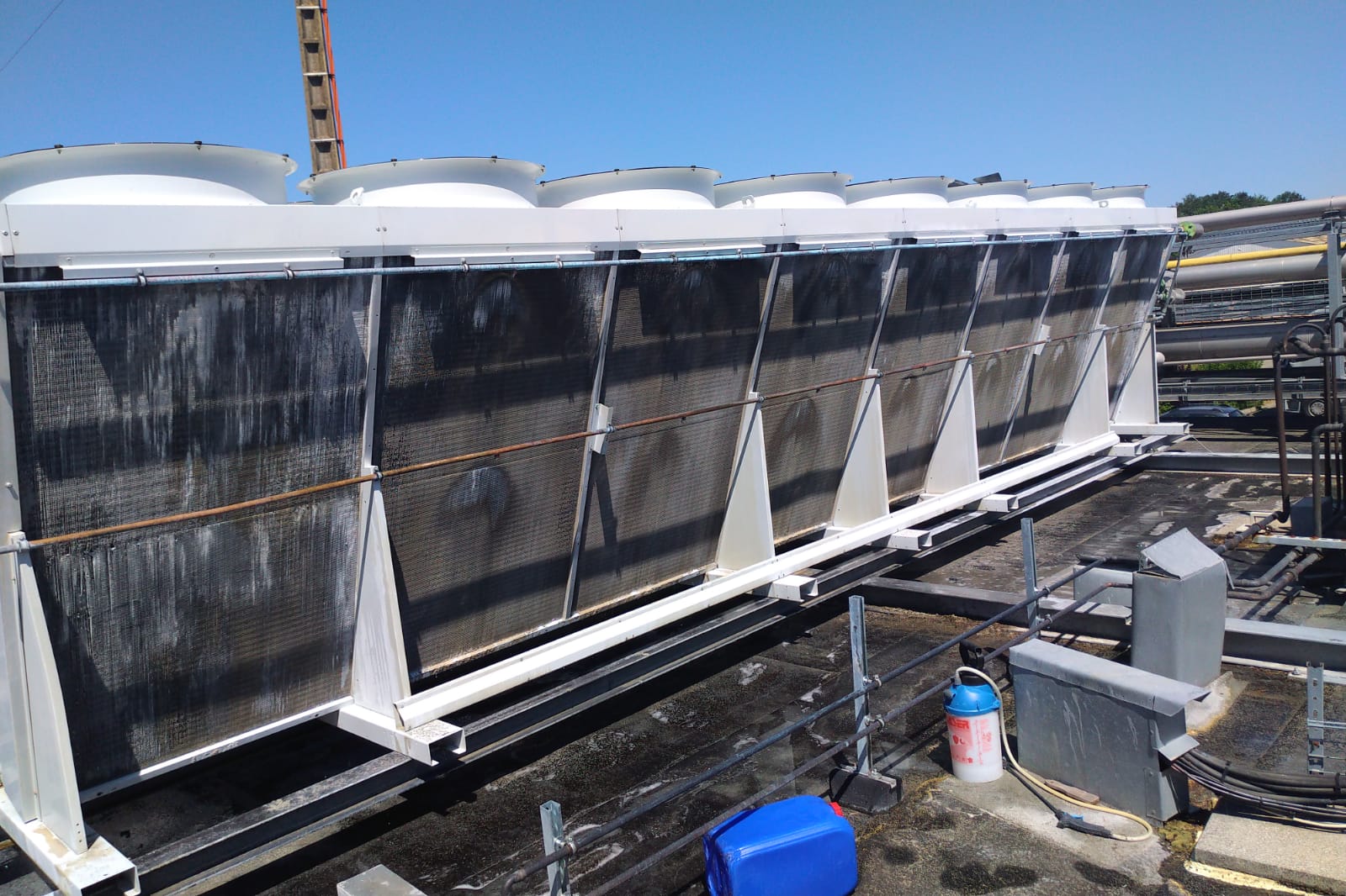 Nettoyage condenseur groupe froid